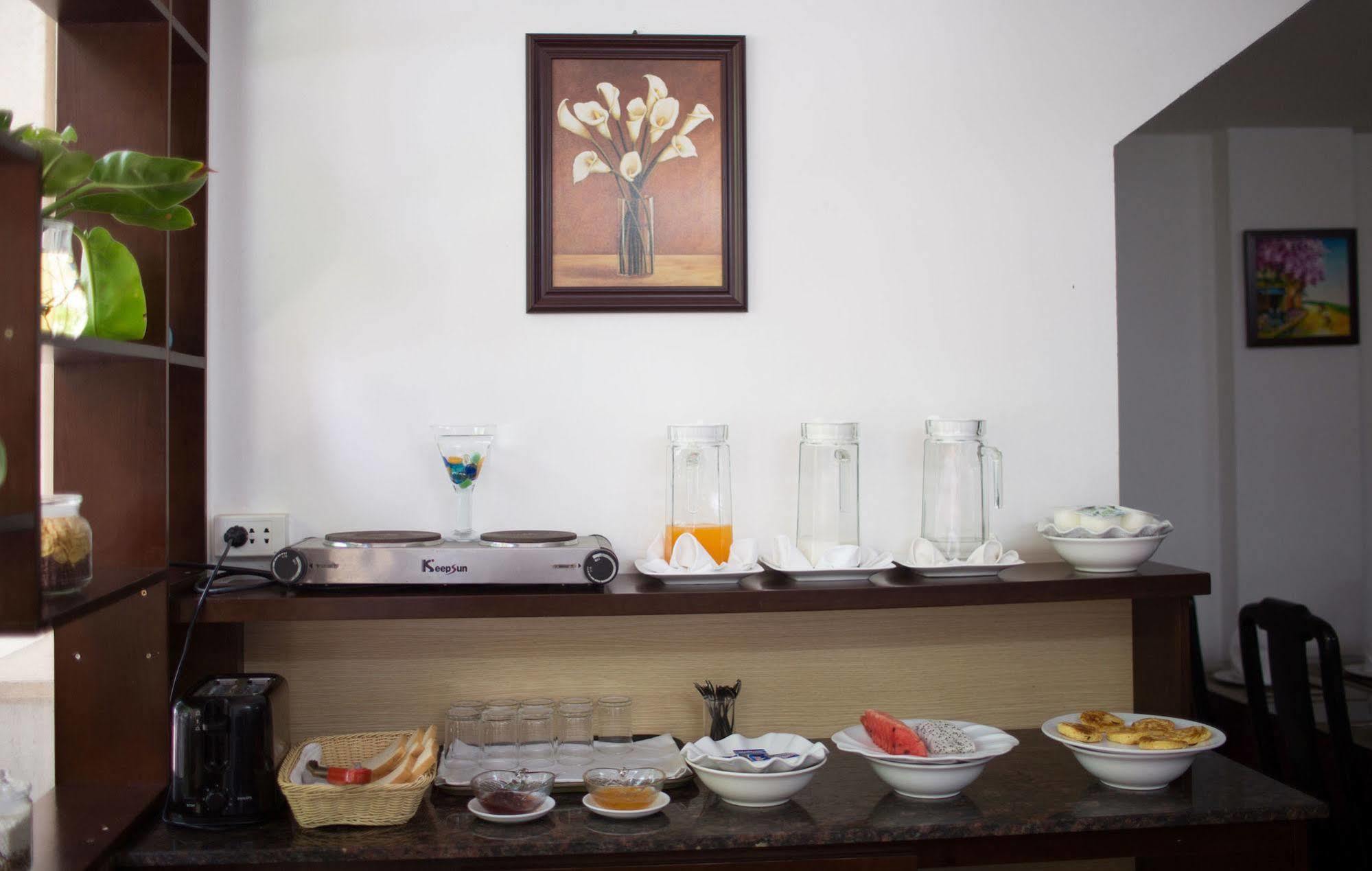 Tu Sakura Hotel Hanoi Buitenkant foto