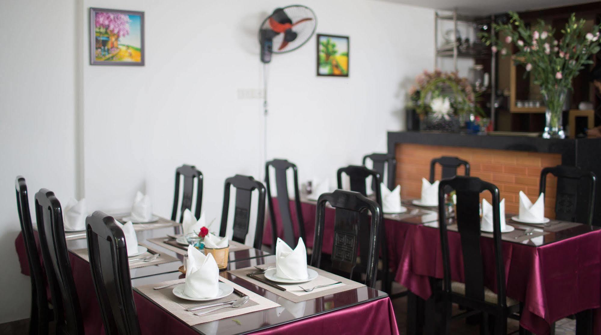 Tu Sakura Hotel Hanoi Buitenkant foto