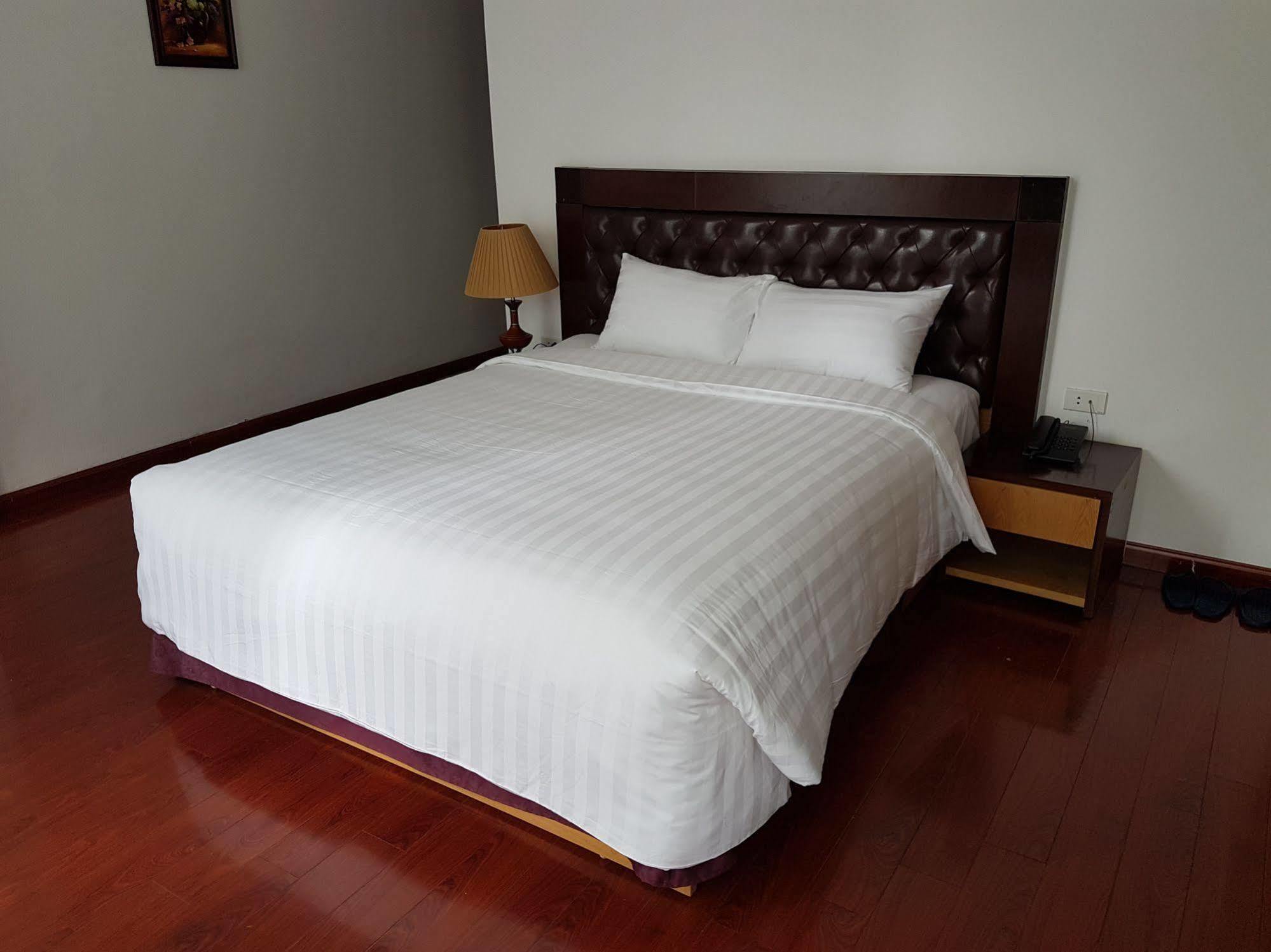 Tu Sakura Hotel Hanoi Buitenkant foto