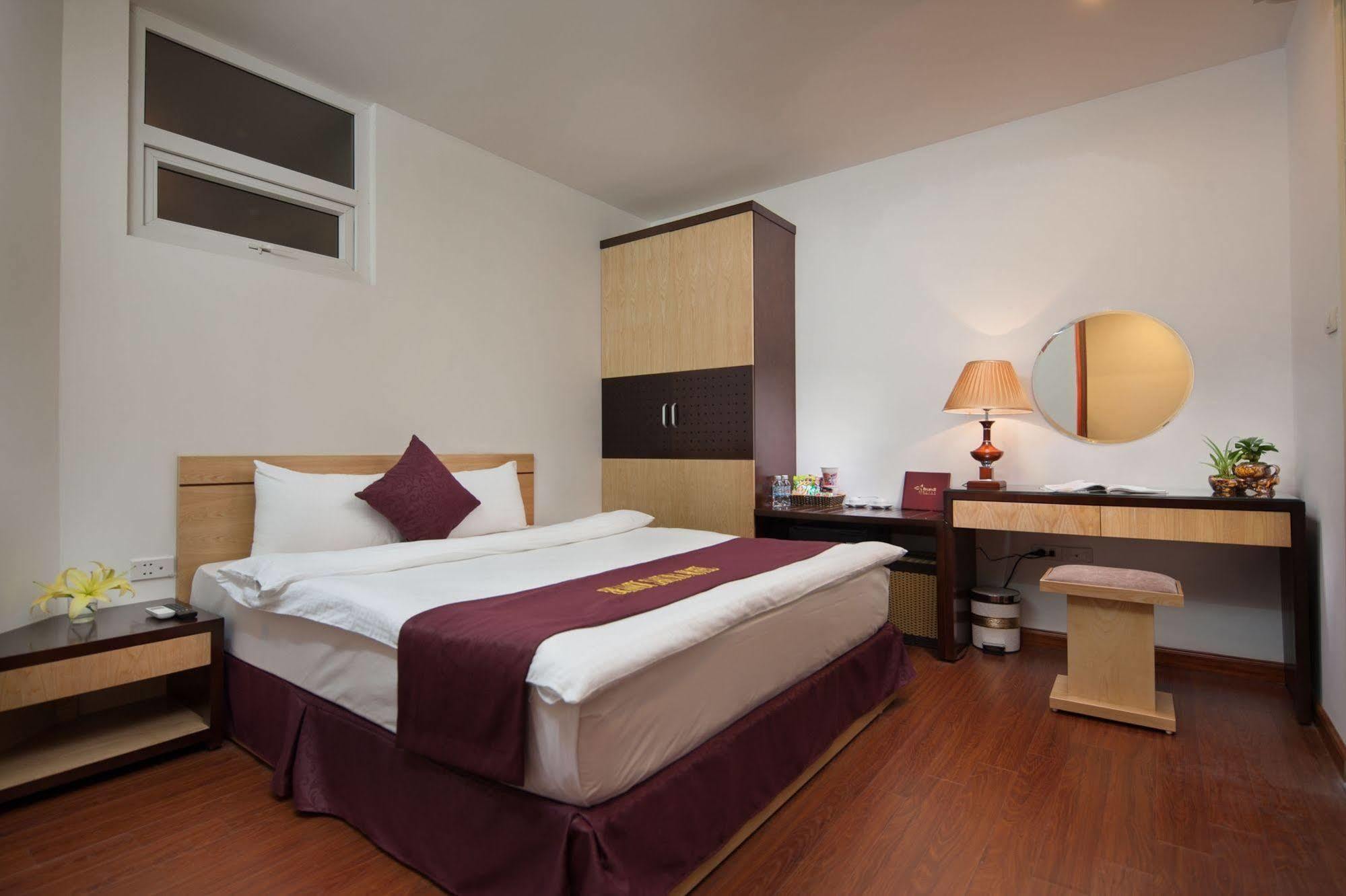 Tu Sakura Hotel Hanoi Buitenkant foto