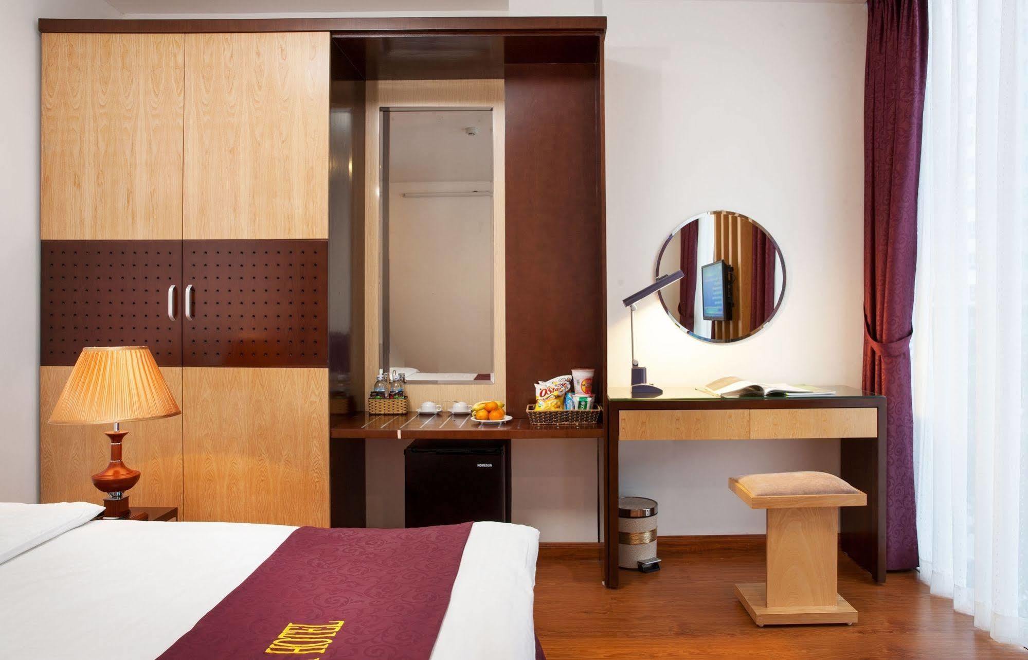 Tu Sakura Hotel Hanoi Buitenkant foto